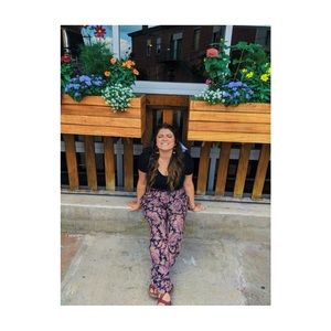 Meet your Posher, Gabriella